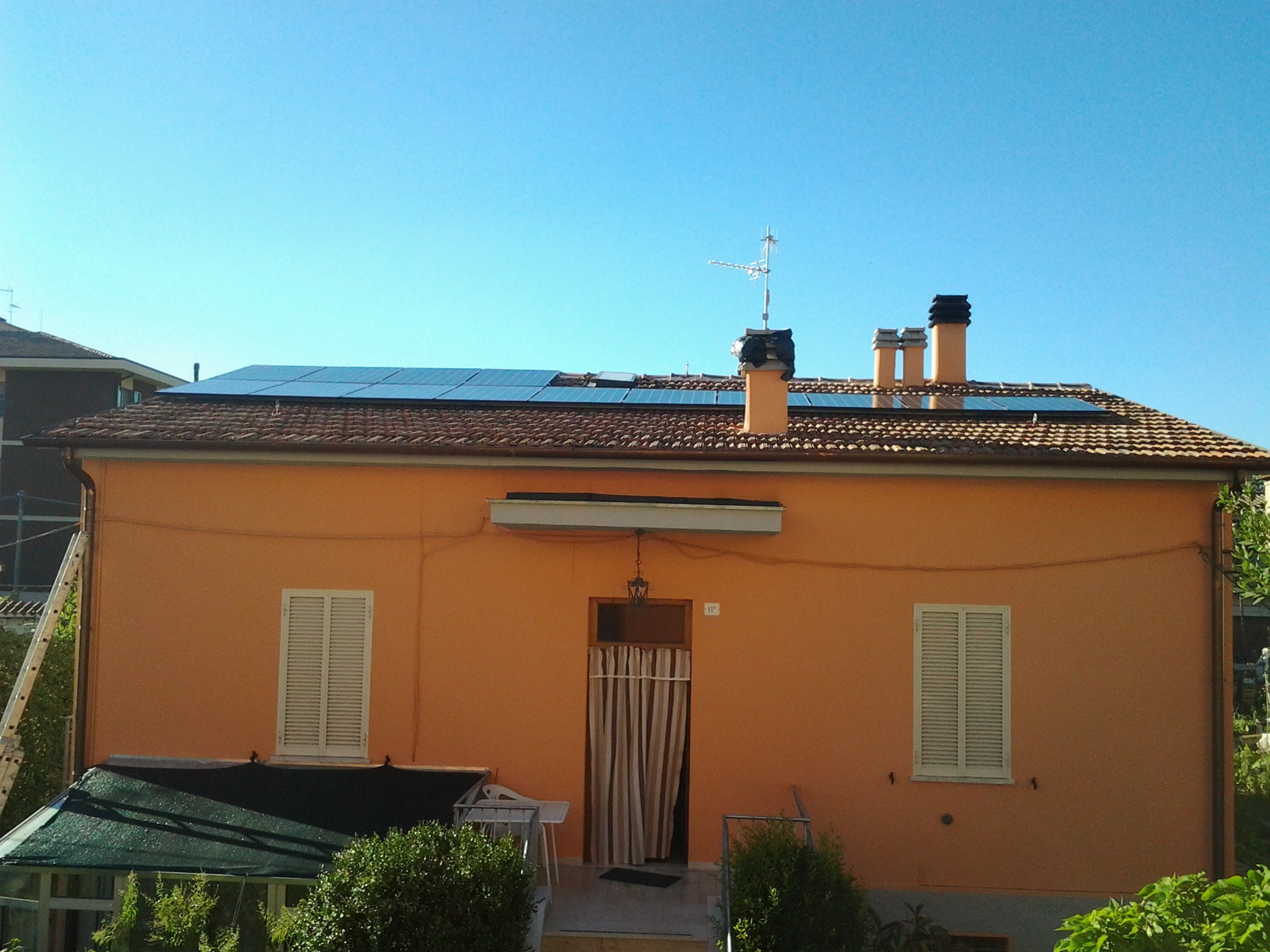 Nuovo impianto Fotovoltaico in Scambio Sul posto SunPower-Lightland a Foligno, Perugia, Umbria